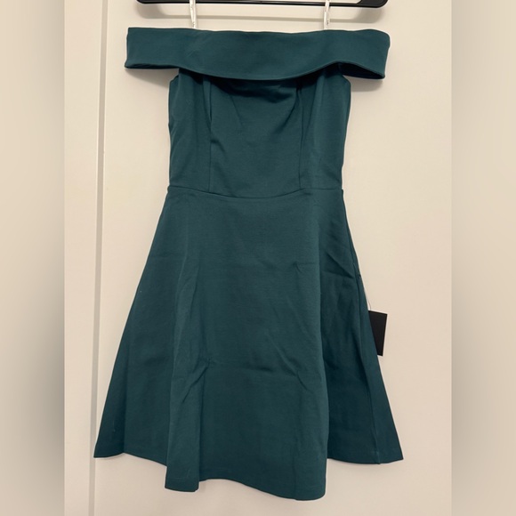 Lulu’s Season of Fun Forest Green Off-the-Shoulder Skater Dress - XS - Picture 1 of 4